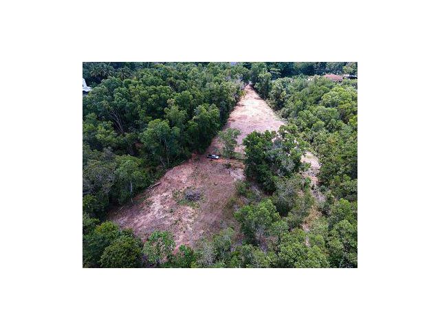 Land for villa or adapt will be guest house near beach just 150 m. about 3 Rais Chanote