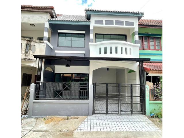 แห๊มม สวยอะรัยขนาดนี้ ทาวน์เฮ้าส์ 2 ชั้น #หมู่บ้านแลนด์วิลล่า ปรับปรุงใหม่ทั้งหลัง บ้านสีทูโทนดูอบอุ่น ทำเลดีติดถนนใหญ่