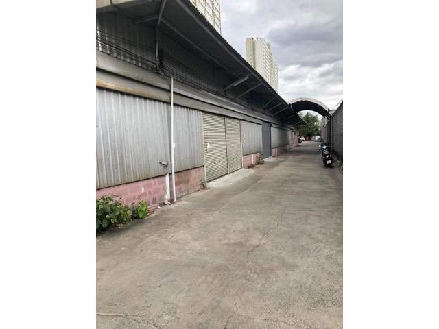 ให้เช่าโกดัง มีออฟฟิศ ที่พัก ติดถนนนวมินทร์