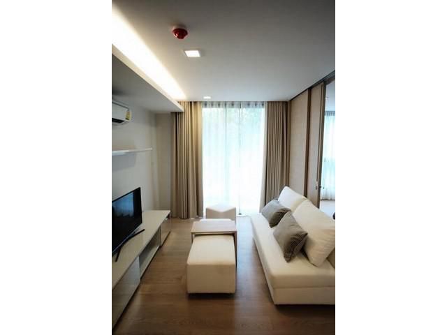 Condo LIV @ 49 near BTS Thonglor