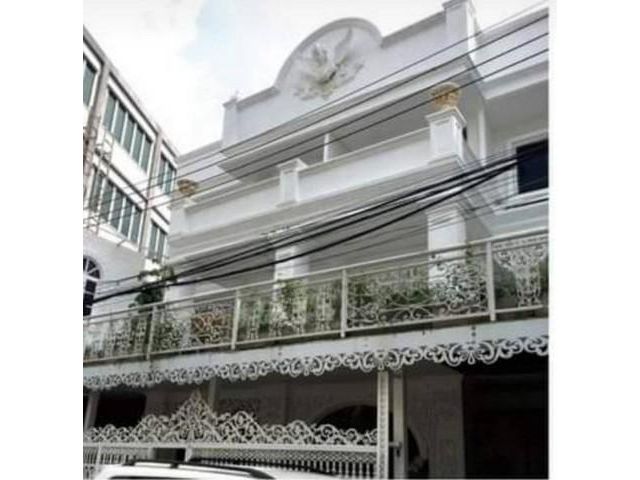 ขายทาวน์โฮม2หลังติดกัน 3ชั้น รามอินทรา34