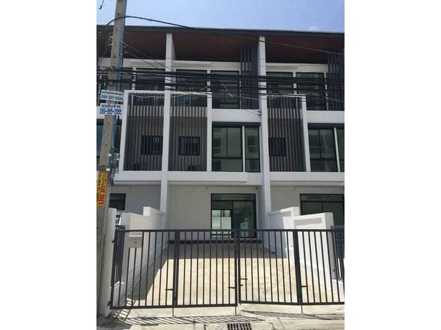 TIH7ให้เช่าทาวน์โฮม 3 ชั้น โครงการโคซี่ ลาดพร้าว 71ซอยนาคนิวาส 24 3ห้องนอน 3ห้องนำ ปากซอยมี lotus express
