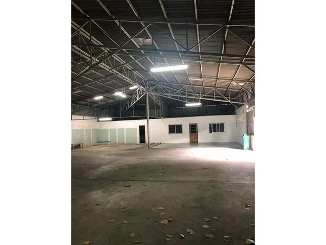 ให้เช่าโกดัง1,000 ตร.ม ย่านนวมินทร์ รามอินทรากม.8