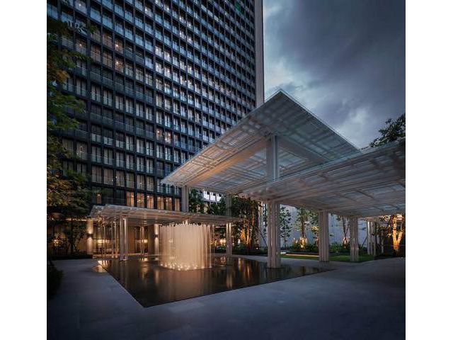 Condo Noble Ploenchit, next to BTS Ploenchit