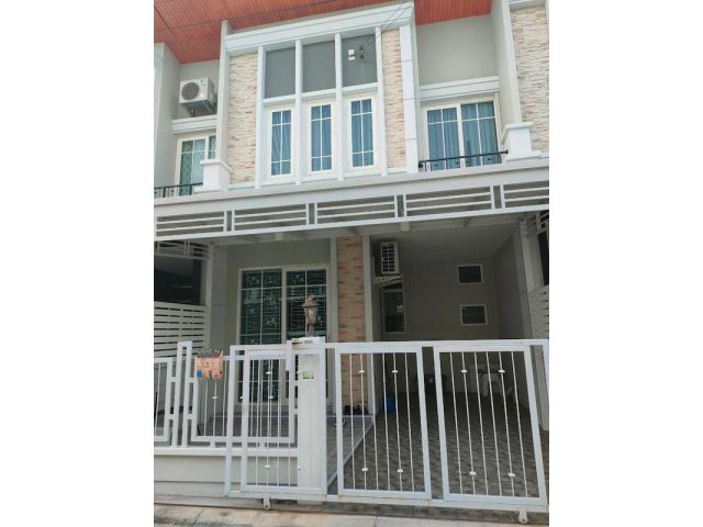 ให้เช่าทาวน์โฮม2ชั้นโกลเด้นทาวน์ วงศ์สว่าง-แคราย