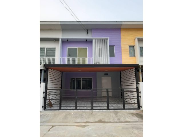 ขายทาวน์เโฮม 2 ชั้น #หมู่บ้านเดอะคอนเนค ทางด่วนวัชรพล ถนนเพิ่มสิน รีโนเวทสวยพร้อมอยู่ มีแอร์ แท็งก์และปั๊มน้ำเรียบร้อย
