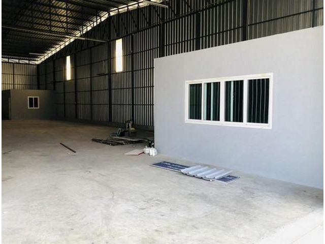 ให้เช่าโกดัง 310 ตร.ม มี 2 ออฟฟิศ ลาดพร้าว 101