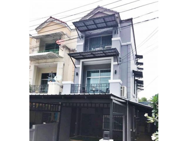 ขายบ้านดีพร้อม สุขุมวิท 93 ใกล้บีทีเอส รีโนเวทใหม่ พร้อมเข้าอยู่ - 05462