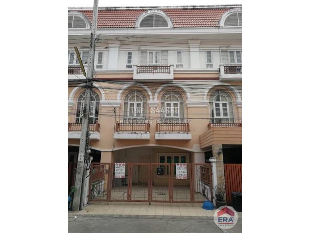 ทาวน์โฮม 3 ชั้น หมู่บ้านรีสอร์ทต้าร์ ถ.วัชรพล