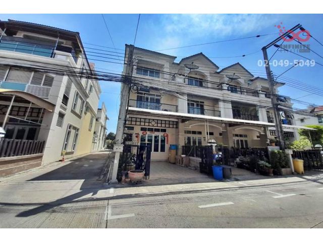 ขายทาวน์โฮม 3 ชั้นหลังริม หมู่บ้านศิรินโฮม ลาดพร้าว101 ตกแต่งสวย ดีไซน์เล่นระดับ