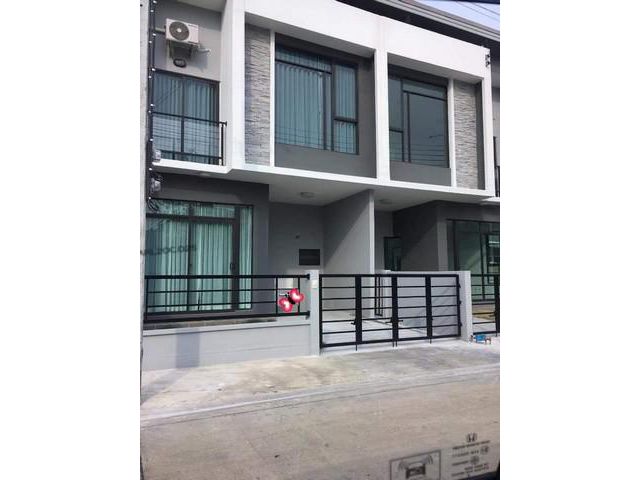 ให้เช่าทาวน์โฮมแกรนด์พลีโน่ สุขสวัสดิ์-พระราม3