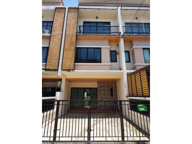 BH1501 ให้เช่าทาวน์โฮม 3ชั้น อินฟินิตี้
