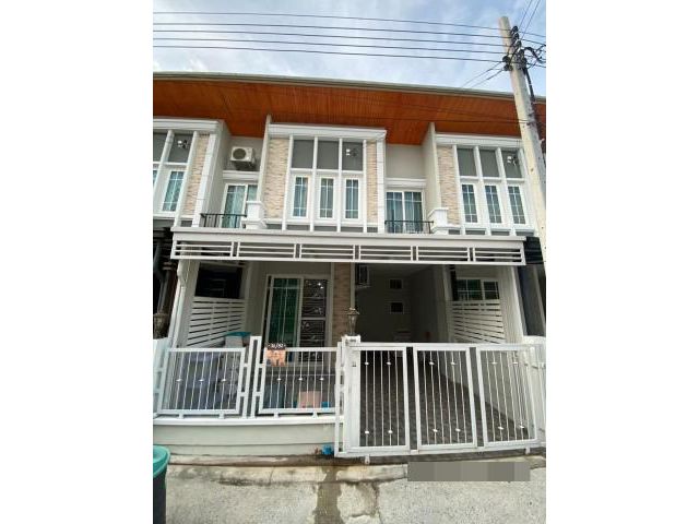 รหัสทรัพย์ P6464 ให้เช่าบ้านทาวน์โฮม 2 ชั้นพร้อมเข้าอยู่ โครงการโกลเด้น ทาวน์ วงศ์สว่าง-แคราย