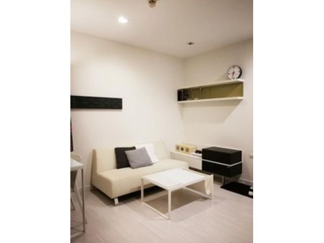ขายด่วนคอนโด 1 ห้องนอน 40 ตรม โครงการ  The Room R