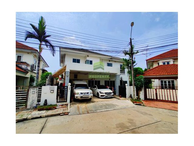 หมู่บ้านชวนชื่น เรสซิเด้นซ์พาร์ค 2 รามอินทรา-วัชรพล ขายด่วน บ้านเดี่ยว 2 ชั้น เนื้อที่ 87 ตร.ว บ้านปลูกสร้างเอง พื้นที่ใ