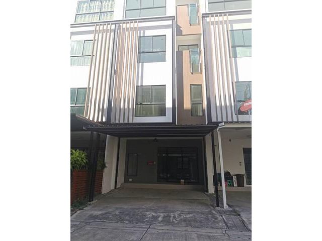 ให้เช่าทาวน์โฮม 4ชั้น iField Bangna ใกล้เมกะบางนา