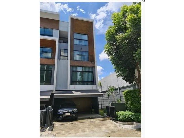 ขายทาวน์โฮม3ชั้น อาร์เด้น ลาดพร้าว 71