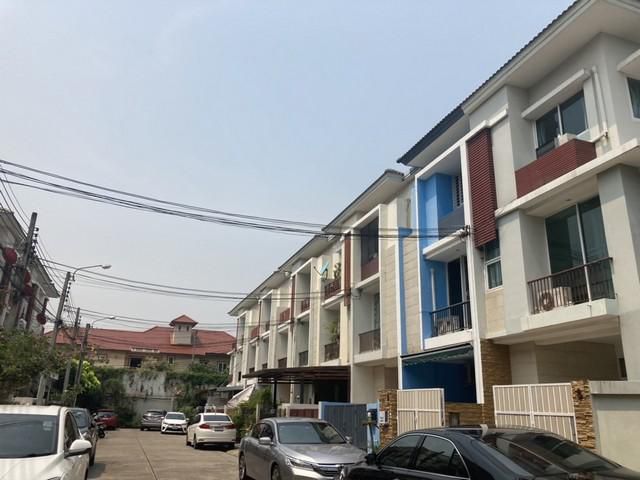 ให้เช่าทาวน์โฮม3 ชั้น หลังมุม นนทรี20