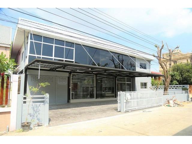 ให้เช่าบ้านเดี่ยว2ชั้นย่านบางกะปิ ลาดพร้าว