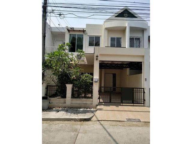 T01829 ขายบ้านทาวน์เฮ้าส์ หมู่บ้านเวิลด์คลับแลนด์
