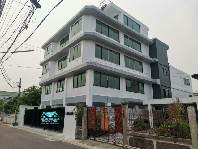 ขายอาคารสำนักงาน 5 ชั้น รามอินทรา 44 แยก 4 ถ. รามอินทรา แขวง รามอินทรา เขต คันนายาว กรุงเทพมหานคร