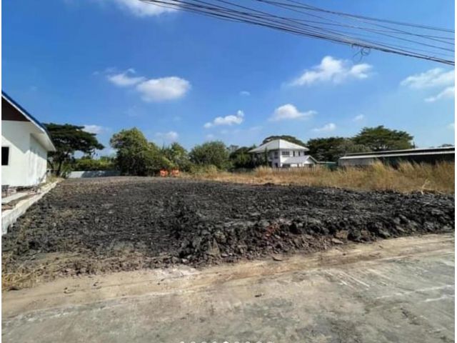 PK211ขายที่ดินถมแล้ว ทำเลดีมาก เหมาะสร้างบ้านหรือทำธุรกิจก็ได้ เดินทางเข้า-ออกสะดวกได้หลายเส้นทาง ถนนพหลโยธิน ถนนสายไหม