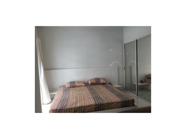 เอ สเปซ อโศก-รัชดา อาคารเอ