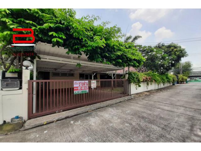 บ้านเดี่ยว หมู่บ้าน อมรพันธ์นคร 8 เนื้อที่ 110 ตรว. ถนนรามอินทรา เขตคันนายาว