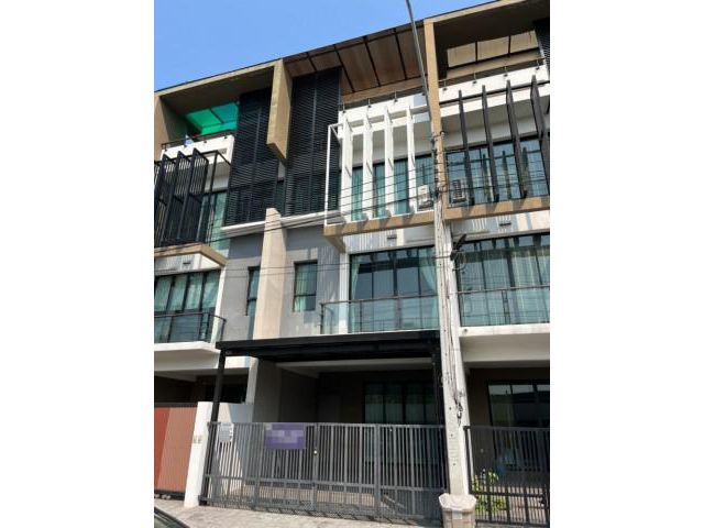 รหัสทรัพย์ P6529 ให้เช่าทาวน์โฮม 3.5 ชั้น โครงการเบล็ส ทาวน์ สุขุมวิท 50 ใกล้ BTS อ่อนนุช