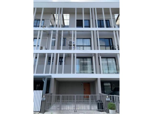 รหัสทรัพย์ P6528 ให้เช่าบ้านทาวน์โฮม 4 ชั้น โครงการวาย เรซิเดนท์ สุขุมวิท 113 (ด่านสำโรง)