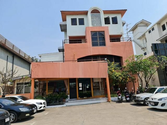 อาคารพาณิชย์ 4ชั้น ติดถนนศรีวรา ย่านทาวอินทาวน์