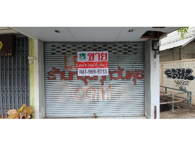 อาคารพาณิชย์ 3 ชั้น ติด ถ.กรุงเทพนนทบุรี