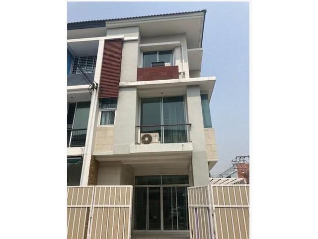 ให้เช่าทาวน์โฮม3 ชั้น  ธนาพัฒน์ เฮ้าส์ สาทร