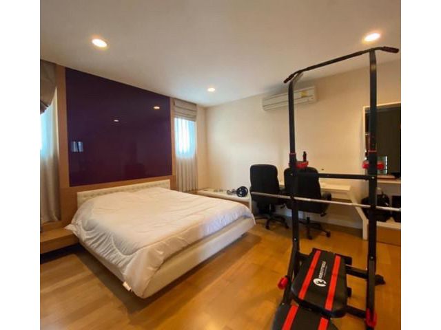 เช่าคฤหาสหรู private pool ถนนบางนา