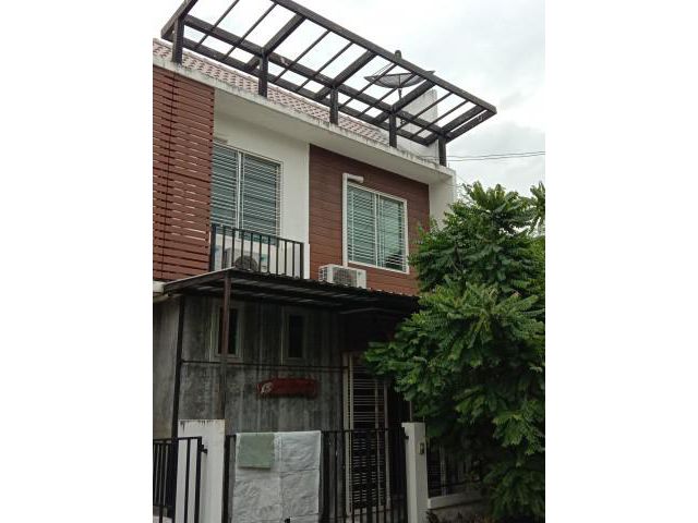 ขาย ทาวน์โฮม 2ชั้น หมู่บ้าน อารียา เดอะคัลเลอร์ พรีเมี่ยม ซอยลาดปลาเค้า56