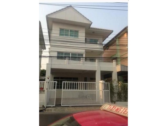 ให้เช่า ทาวน์โฮม 3ชั้น ประชาราษฎร์บำเพ็ญ 26