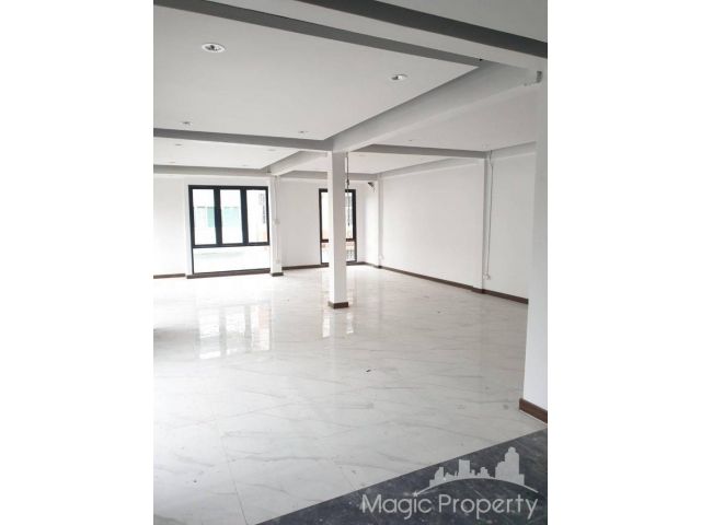 ให้เช่าตึก / อาคารพาณิชย์ 6 ชั้น ถนนพระราม 4, แขวงคลองเตย เขตคลองเตย กทม.