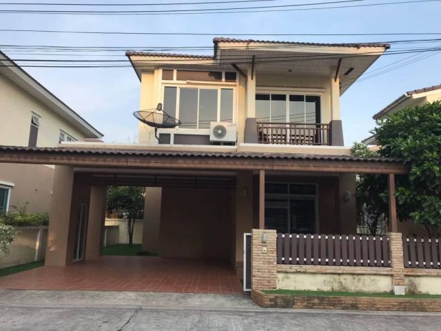 ขายและให้เช่าบ้านสวย บ้านเดี่ยว 2 ชั้น 60 ตรว. ถนนเลี่ยงหนองมน ใกล้บางแสน ชลบุรี