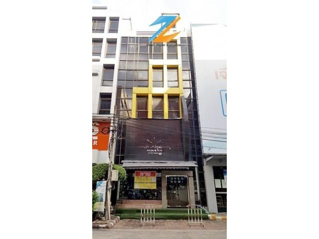ขาย/เช่า อาคารพาณิชย์ 6 ชั้น โครงการวิสุทธิ์ธานี ลาดพร้าว 101/3 สภาพดี  ติดสถานีรถไฟฟ้าสีเหลือง