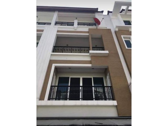 บ้านใจกลางเมือง บ้านกลางกรุง พระราม 3 สาทร