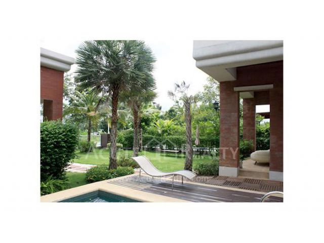 ขายบ้านหรูโครงการ Prime Nature Villa บนถนนอ่อนนุช