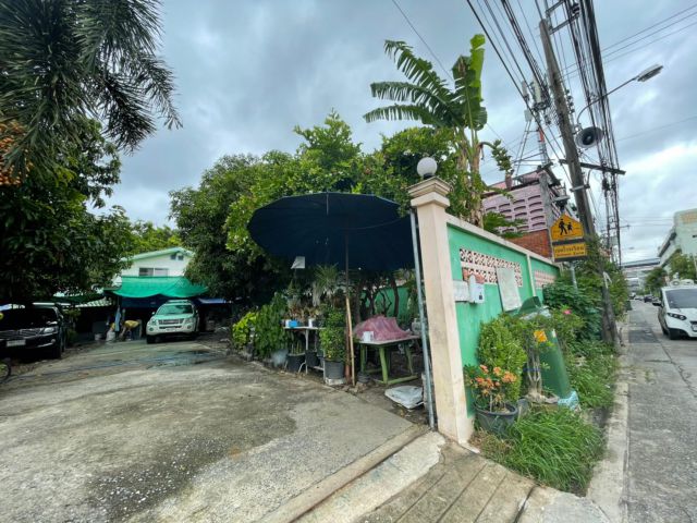 ขาย บ้านเดี่ยว ขนาด 211 ตร.วา ซอยช่างอากาศอุทิศ 10 แยก1-2-4 ดอนเมือง กรุงเทพ