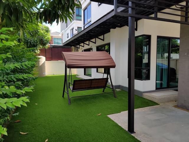 ขายบ้าน หมู่บ้านศุภาลัย เอสเซ้นส์ ลาดพร้าว