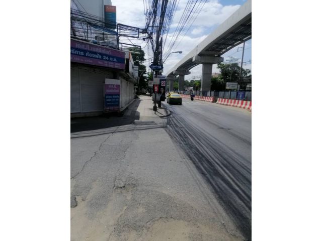 ให้เช่าโชว์รูมออฟฟิศพร้อมโกดังด้านหลัง ริมถนนลาดพร้าว หน้ากว้าง 16 เมตร ทำเลดีมาก เหมาะสำหรับทำโชว์รูม ศูนย์กระจายสินค้า