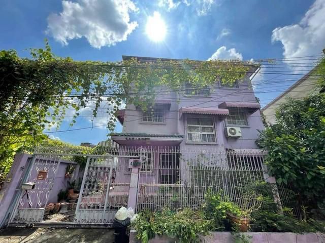 ขายบ้านเดี่ยว3ชั้น ย่านวิภาวดี16 (โชคชัยร่วมมิตร)
