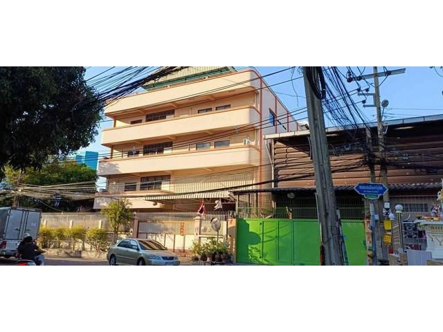 ขายอาคาร5ชั้น 133ตร.ว ย่านพระราม3 สาธุประดิษฐ์ ยานนาวา เหมาะทำโรงงาน โกดัง ที่พักอาศัย ใกล้จุดขึ้น-ลง ทางด่วนดาวคะนอง