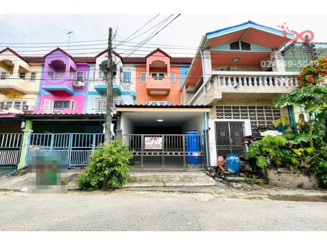 ขายทาวน์เฮ้าส์ 3 ชั้น หมู่บ้านนิลุบล  บางพลี  ถนนเทพารักษ์ ใกล้ถนนเทพารักษ์