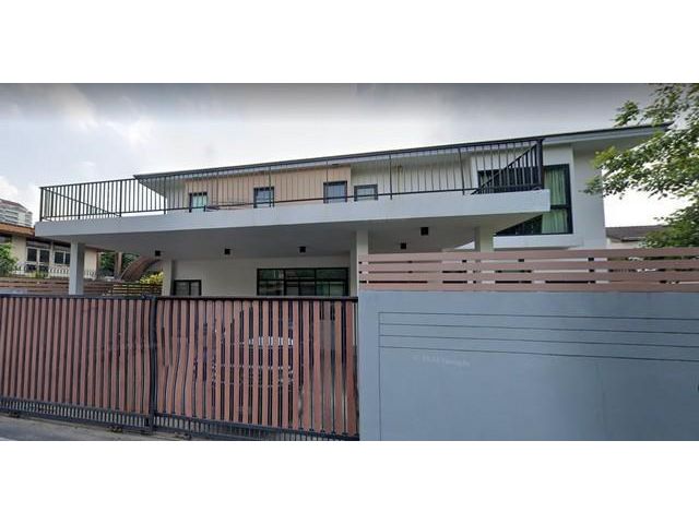 ให้เช่าบ้าน 4นอน พร้อมสระว่ายน้ำ เอกมัย10 เฟอร์ครบ