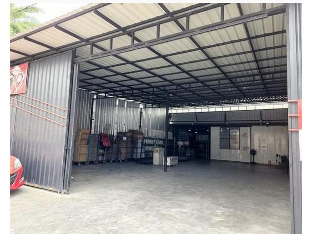 ให้เช่าโกดังพื้นที่ 275 ตรม. ใกล้เมืองทองธานี