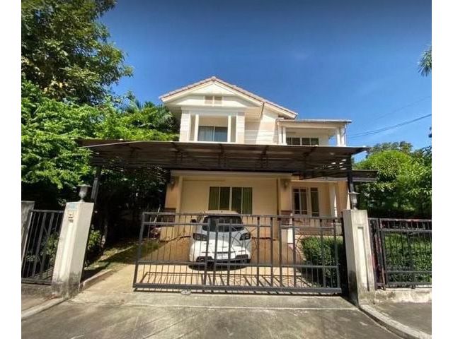 ขายบ้านเดี่ยว2 ชั้นแปลมุม เพอร์เฟคเพลส รามคำแหง Private zone  เนื้อที่ 82 ตรว มี 4 ห้องนอน 3 ห้องน้ำ